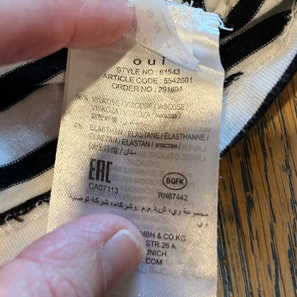 Oui Black & White Striped Tank Top - Size 4 - Picture 6 of 9